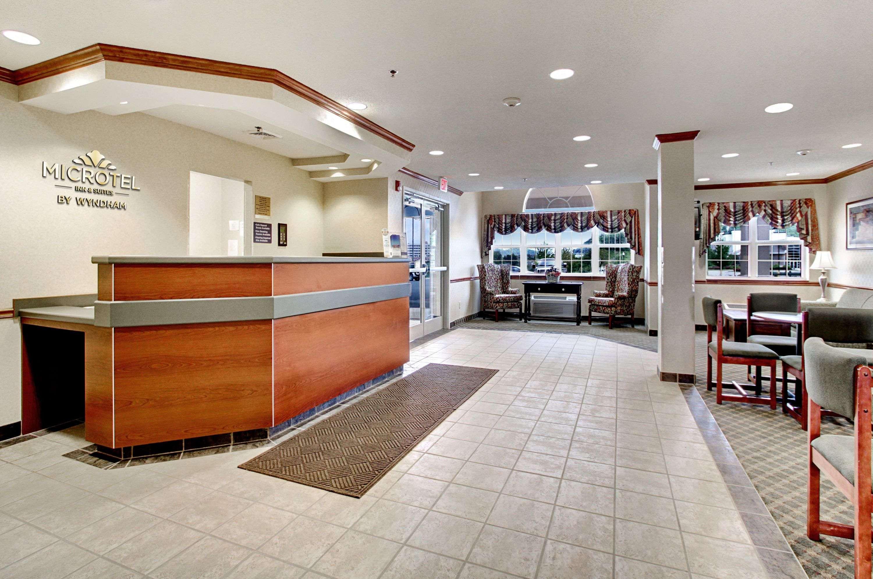 Microtel Inn & Suites By Wyndham Bridgeport Dış mekan fotoğraf